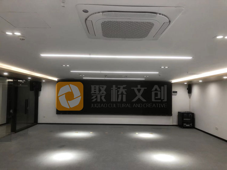 辦公樓整體辦公空間設(shè)計(jì)裝修，衛(wèi)生已搞好，待業(yè)主入駐